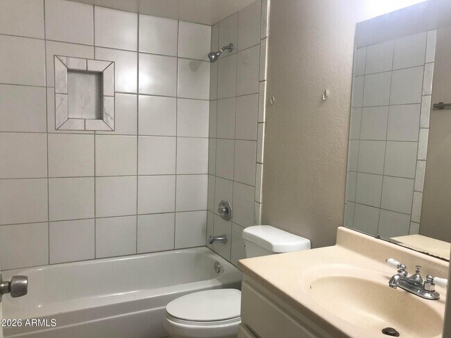 Building Photo - 3131 W Cochise Dr