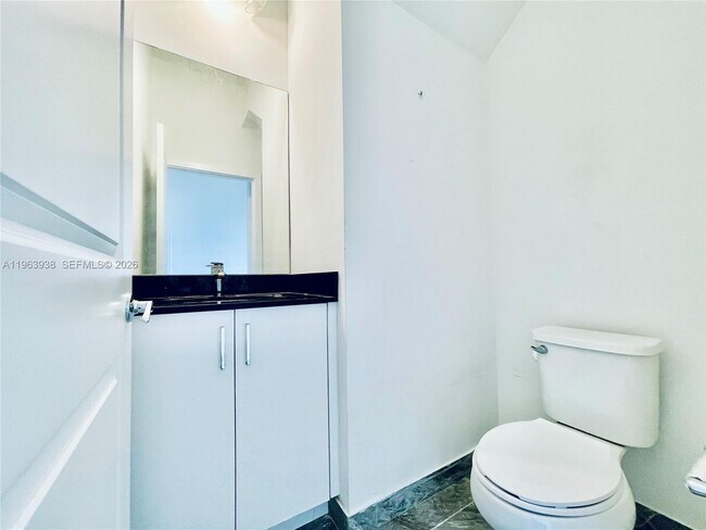 Foto del edificio - 5673 Cerva Ln