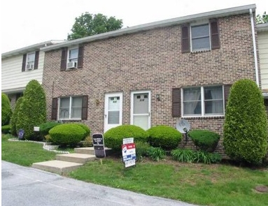 Primary Photo - Gatesway Townhouses