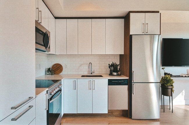 Building Photo - Brix Apartments