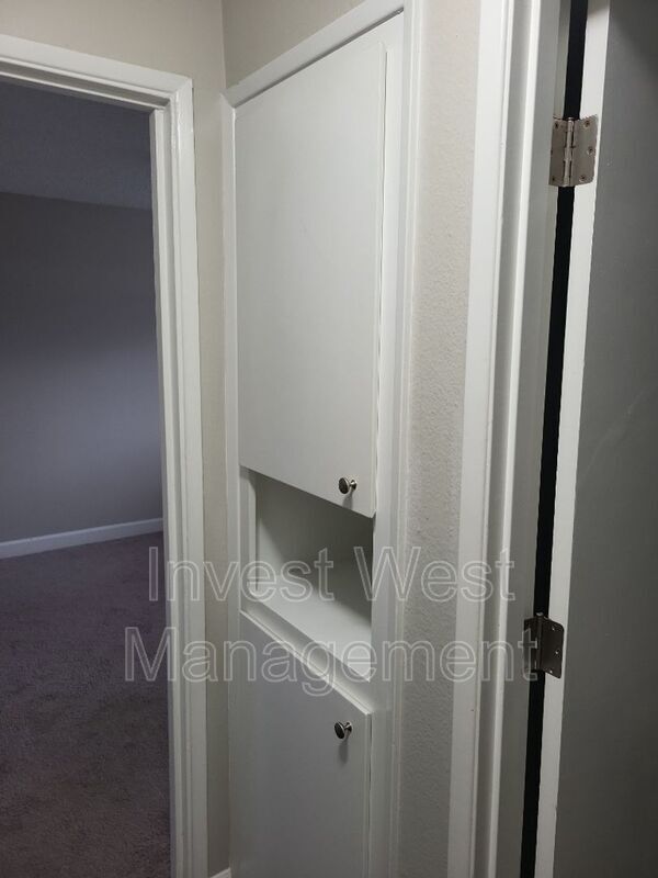 Foto del edificio - 3017 E 20th St
