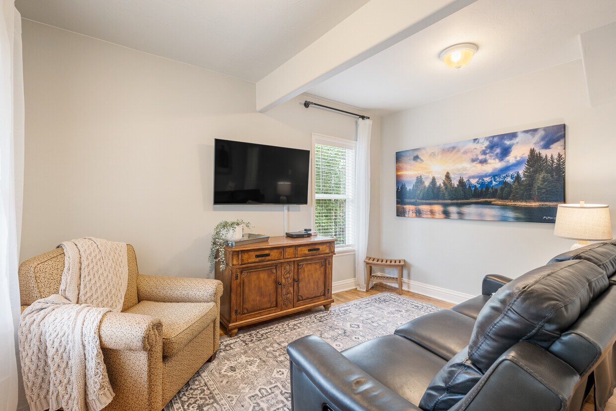 Foto del edificio - 560 H St