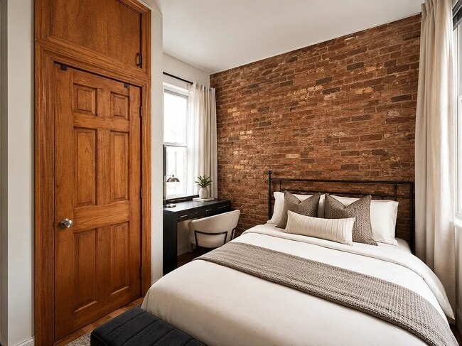 Building Photo - 248 Broome St