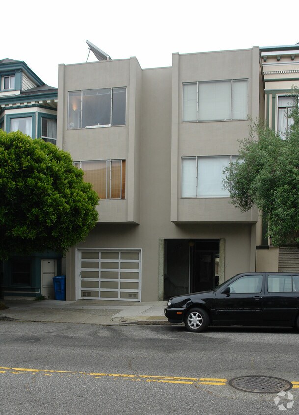 Building Photo - 1226 6th Ave