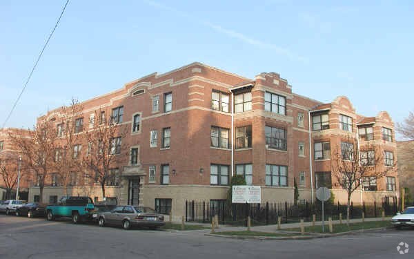 Building Photo - Paulina Building