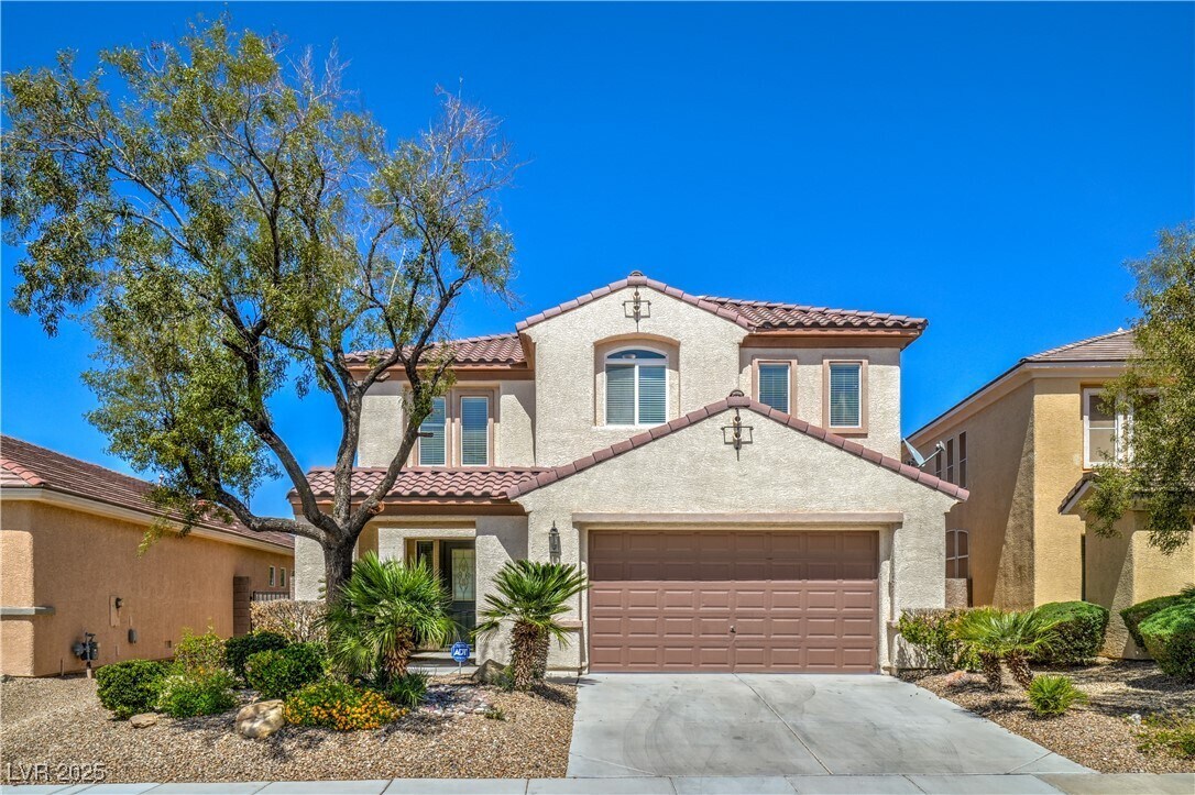 Foto principal - 2464 Sturrock Dr