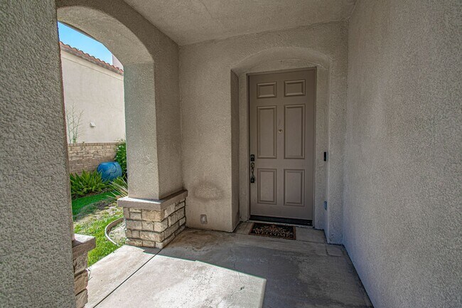 Building Photo - COMING SOON! Tesoro Del Valle 4 Bedroom + ...