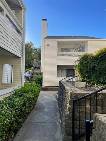 Building Photo - 7431 Holly Hill Dr