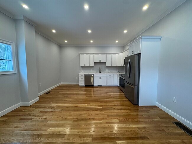 Foto del edificio - 50 Dudley St