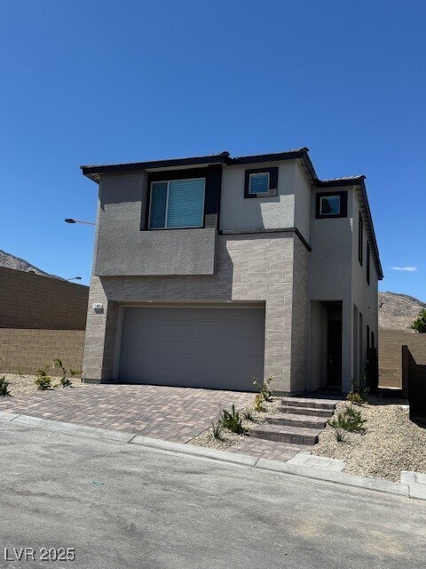 Building Photo - 11880 Black Canary Ave