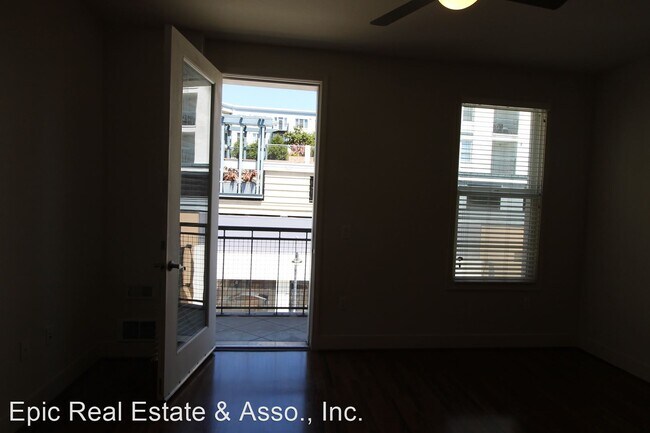 Building Photo - 2 br, 1.5 bath House - 1571 Brunswig Lane