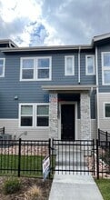 Building Photo - 2721 Spring Creek Cir