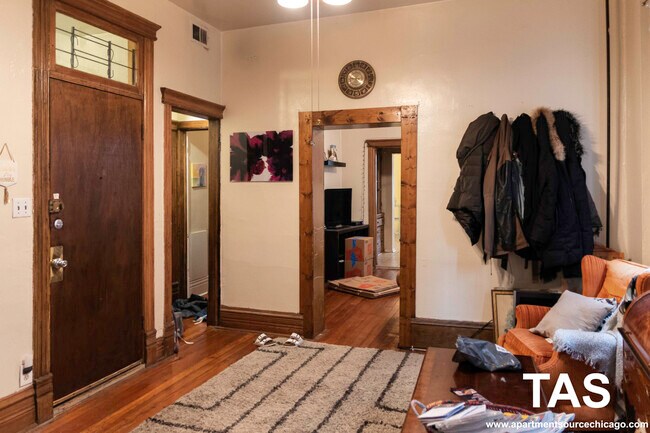 Foto del edificio - 1107 W Wrightwood Ave