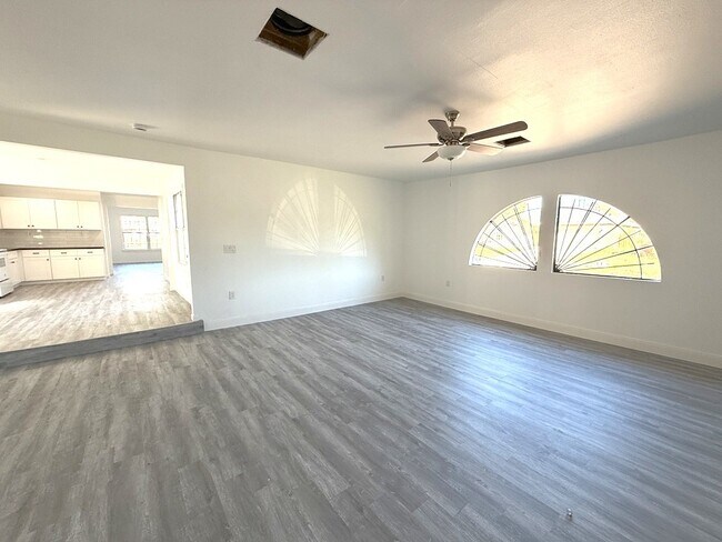 Foto del edificio - 7430 Claiborne St