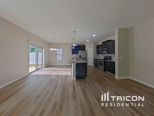 Foto del edificio - 204 Spring Knoll Dr