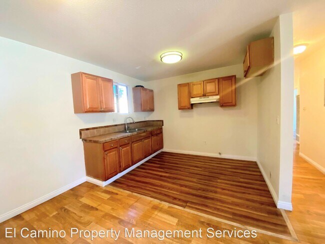 Building Photo - 3 br, 2 bath House - 337 East 115th Street