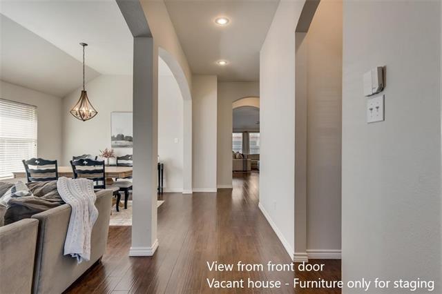 Building Photo - 8105 Munich Dr