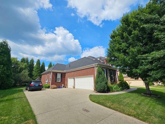 Building Photo - 1530 Bledsoe Ln