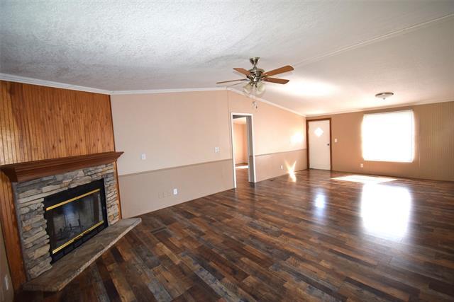 Foto del edificio - 6000 Spring Creek Pkwy