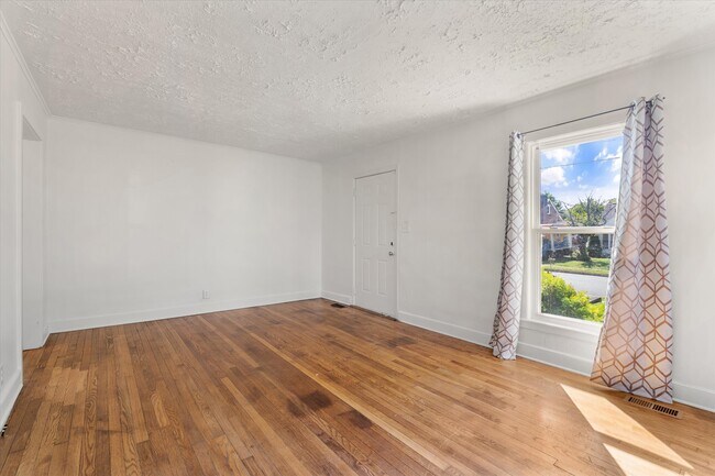 Foto del edificio - 3312 Clearview St