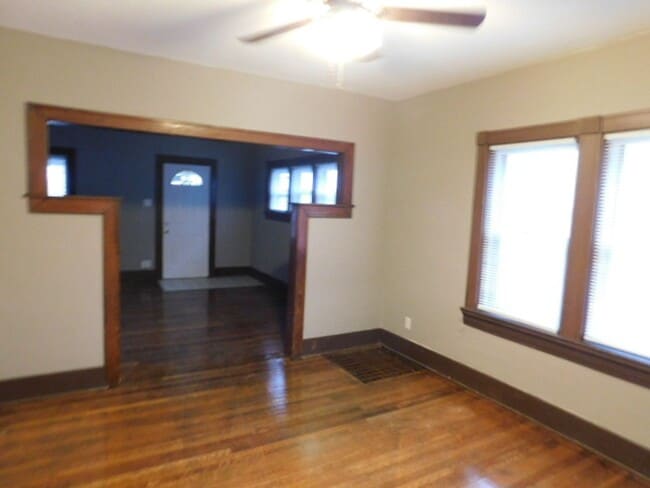 Photo - 3100-3102 Linden Avenue Apartment