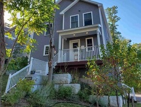 Building Photo - 376 Colchester Ave