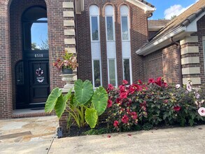 Building Photo - 6518 W 132nd St