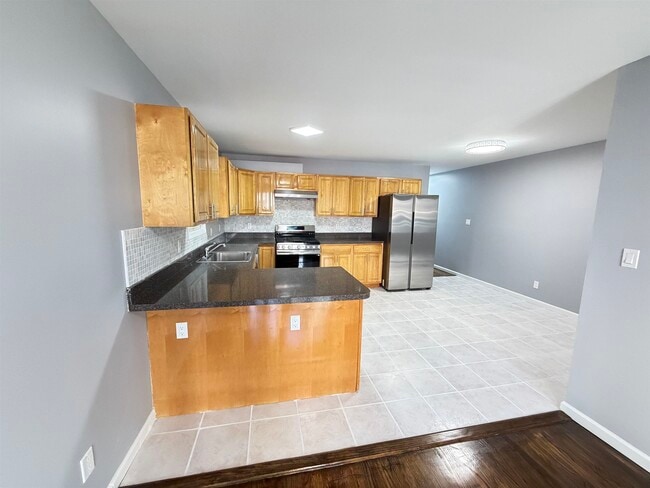 Foto del edificio - 384 Summit Ave