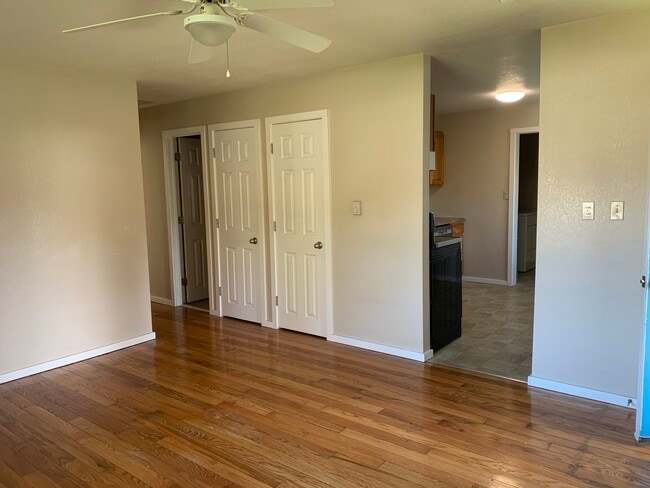 Building Photo - 2737 Hefner Ave