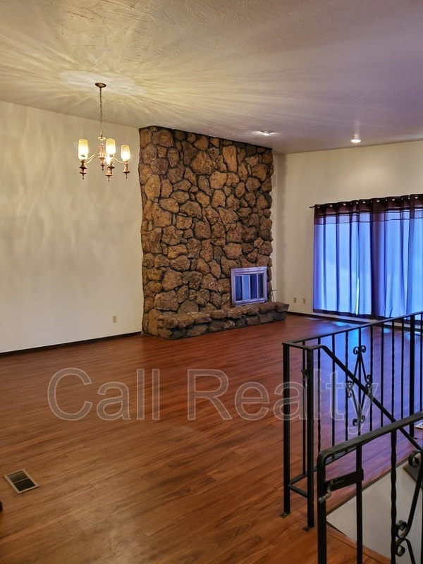 Foto del edificio - 4306 Ella Rd