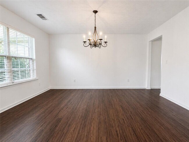 Foto del edificio - 788 Roxholly Ln NE