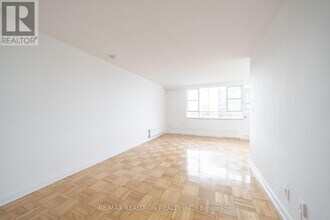 Building Photo - 165 Cosburn Ave.