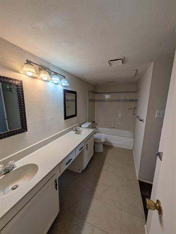 Foto del edificio - 6053 McAfee Dr