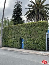Building Photo - 926 California Ave