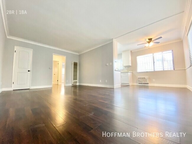 Foto del edificio - 5718 La Mirada Ave