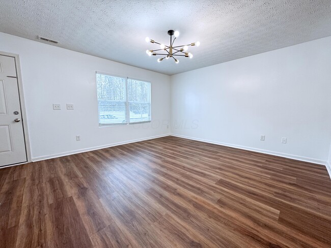 Foto del edificio - 7257 Reynolds Crossing Dr