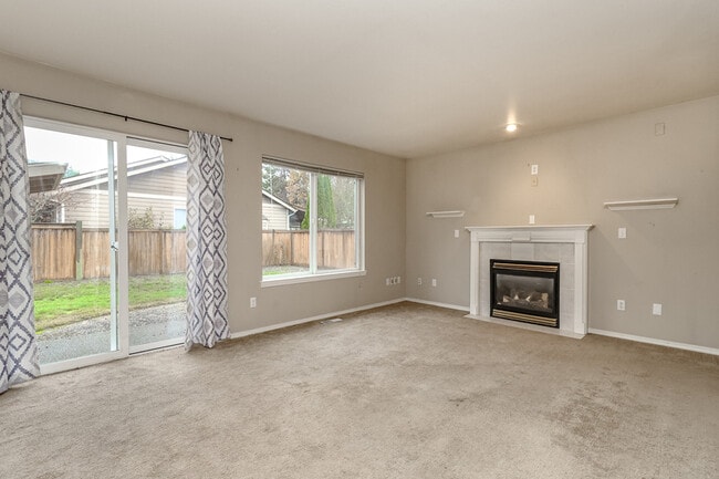 Foto del edificio - 12805 169th St Ct E