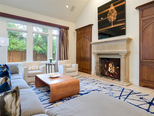 Foto del edificio - 6442 Lakehurst Ave