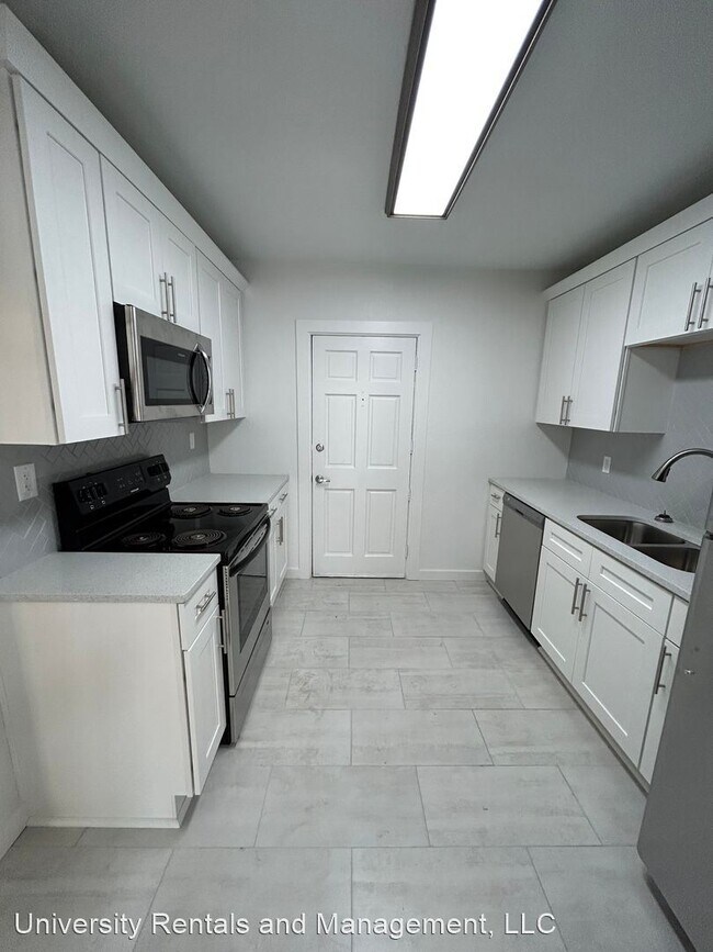 Foto del edificio - 4 br, 2 bath House - 605 SW 9th St