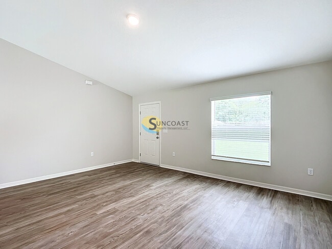 Building Photo - 6700 E Lowden St