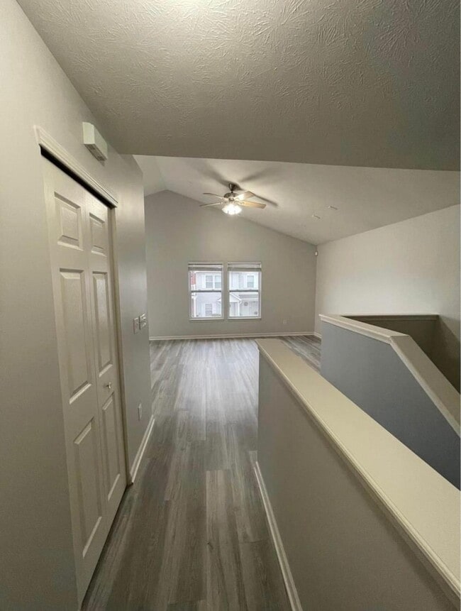 Building Photo - 12235 Bubbling Brook Dr