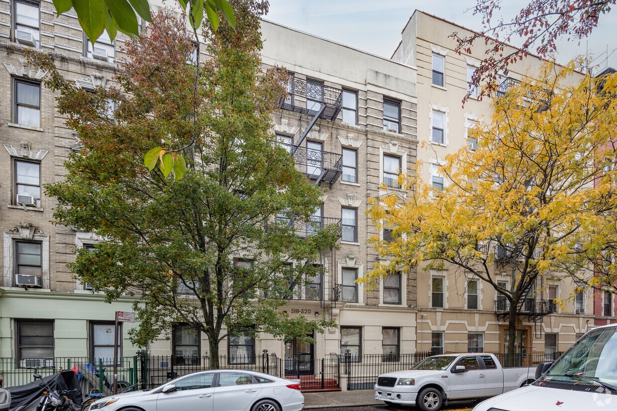 Primary Photo - 518-520 W 152nd St