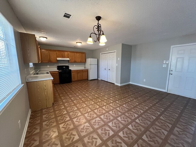 Foto del edificio - 3/2 RANCH PERFECT FOR GROWING FAMILY!