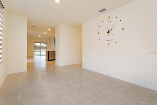 Foto del edificio - 2407 Ribbon Fall Ave