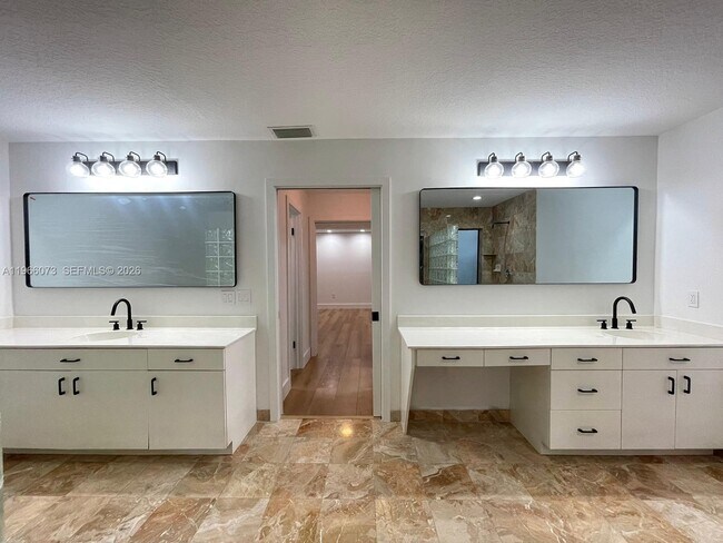 Foto del edificio - 8501 SW 178th St