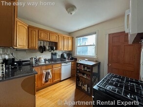 Building Photo - 33-35 Magnus Ave Unit #3