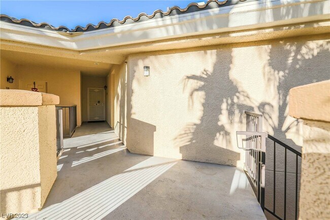 Building Photo - 7135 S Durango Dr