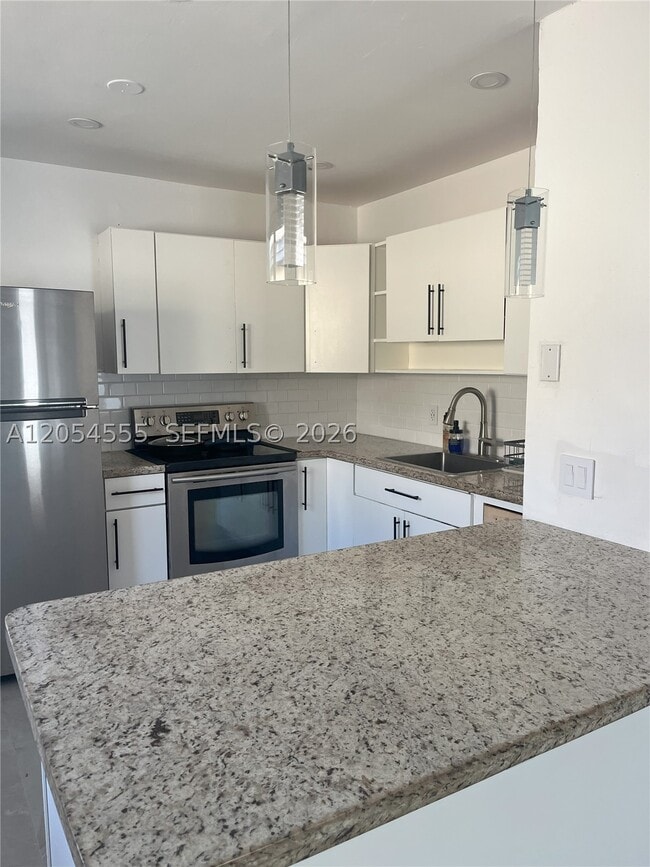 Building Photo - 2783 SW 33rd Ct