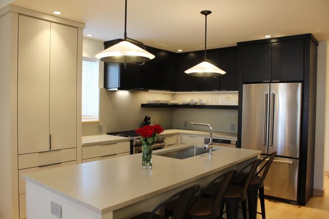 Building Photo - 105 S 26th St