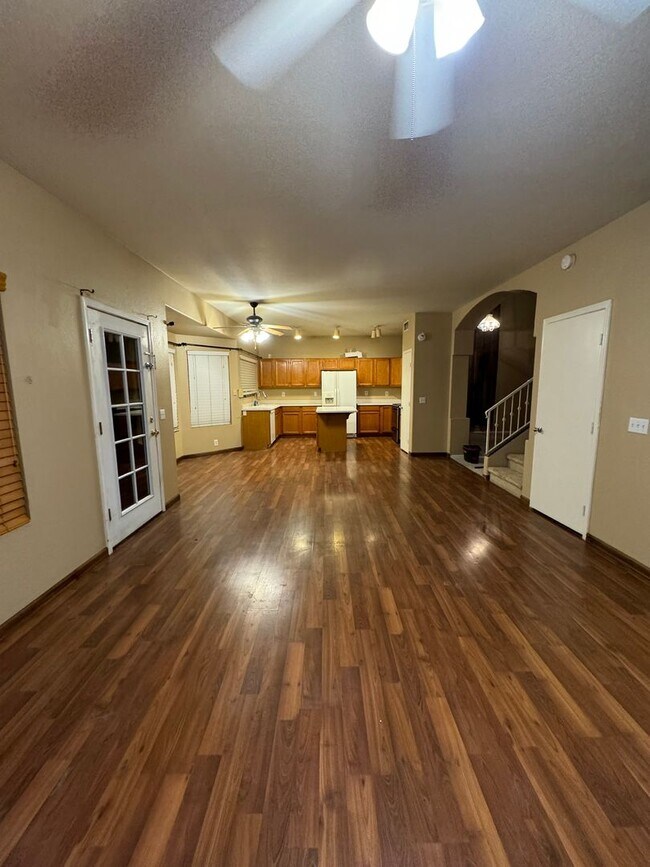 Building Photo - 4 BEDROOM IN CHANDLER WITH POOL